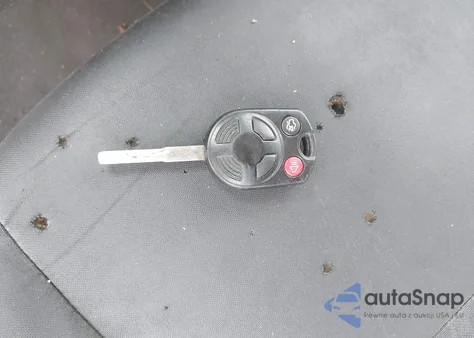 2016 Ford Focus Se z USA, uszkodzony, nr VIN 1FADP3K20GL352233